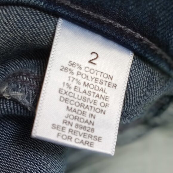 'Martha Stewart' Embroidered Cuffed Mid wash Denim Jeans Size 2 EUC - Picture 16 of 16